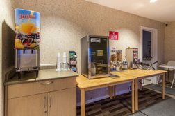 Canadas Best Value Inn Chinook Station in Calgary