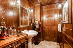 Iconic Cabinets Inc Photo