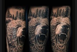 Headrush Saskatoon Tattoos & Apparel Photo