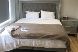 Toronto Rooms and Suites in Toronto
