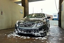 Rubber Duck Car Wash Photo