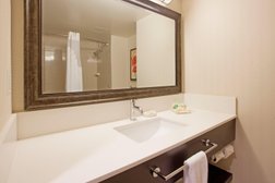Holiday Inn Vancouver-Centre (Broadway), an IHG Hotel Photo